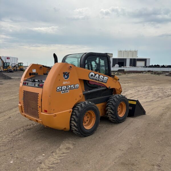 2013 Case SR250 Skid Steer - Image 4