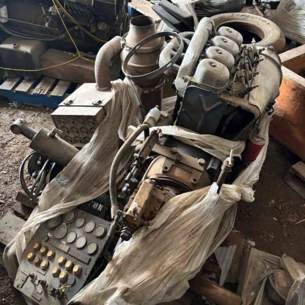 Deutz F4L912W Engine with Hydraulic Power Pack - Image 2