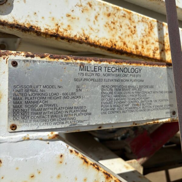 Scissor Deck for Pickup Truck - Image 3