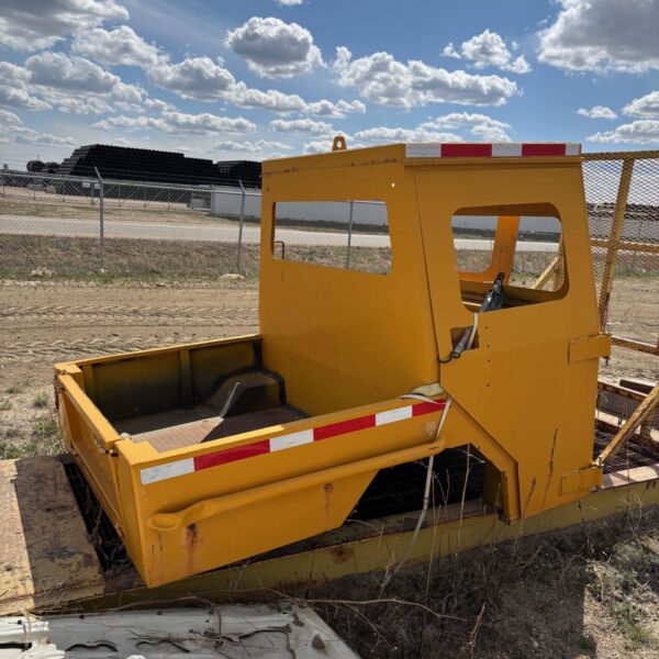 3 Person - Personnel Carrier with Box - Image 2
