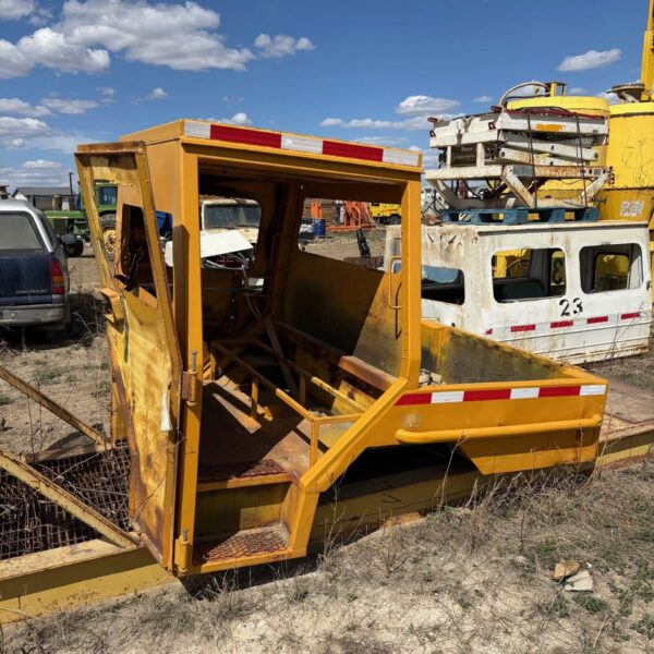 3 Person - Personnel Carrier with Box
