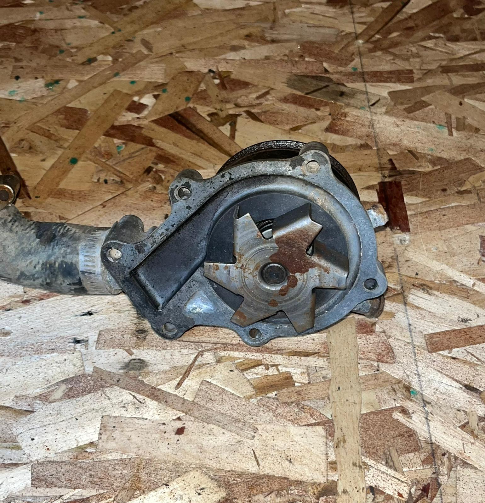 Kubota D1105 Engine Water Pump Assy