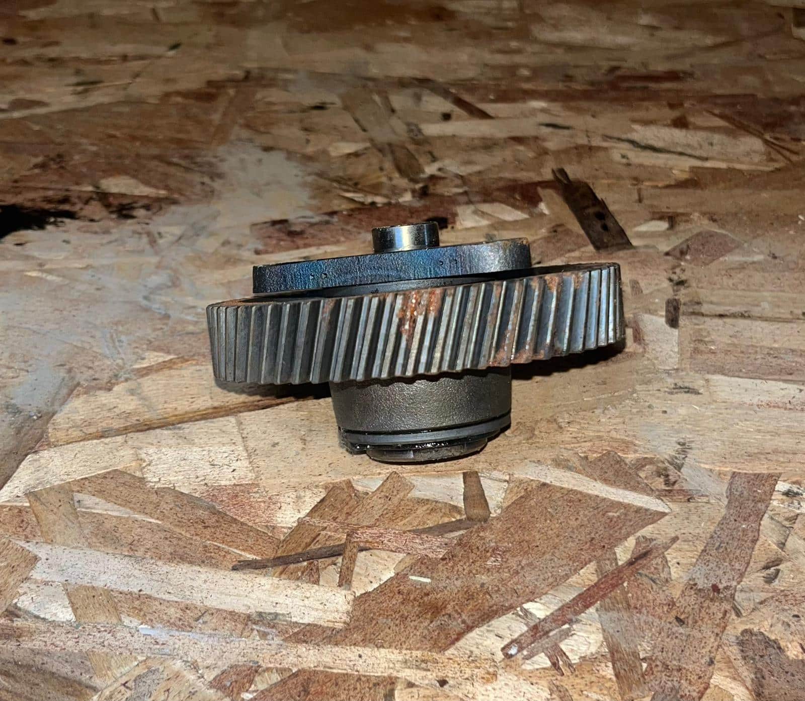 Kubota D1105 Engine Idle Gear (Comp) - Image 2