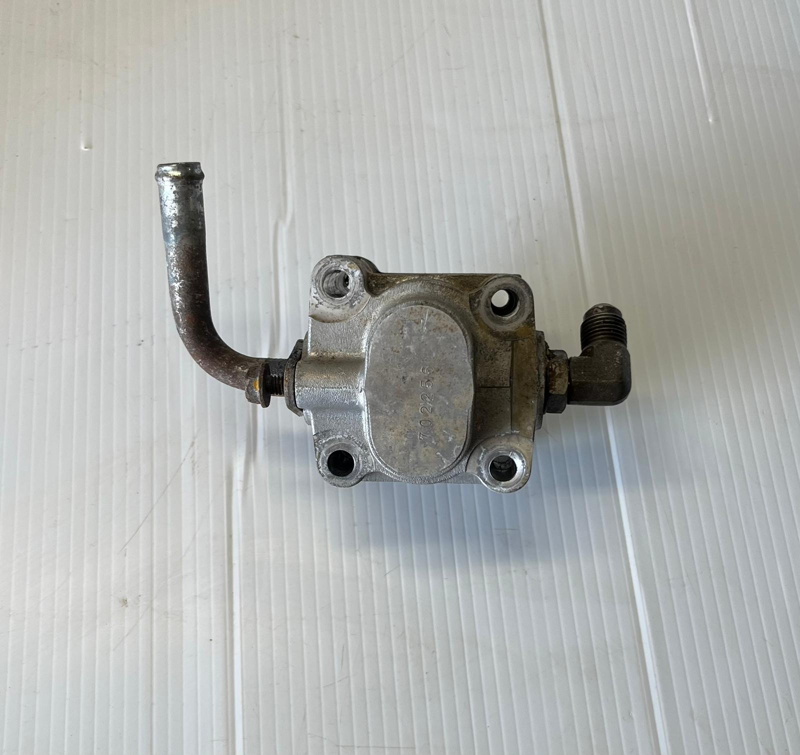 Kubota D902 Engine Hydraulic Pump Assy - Image 2
