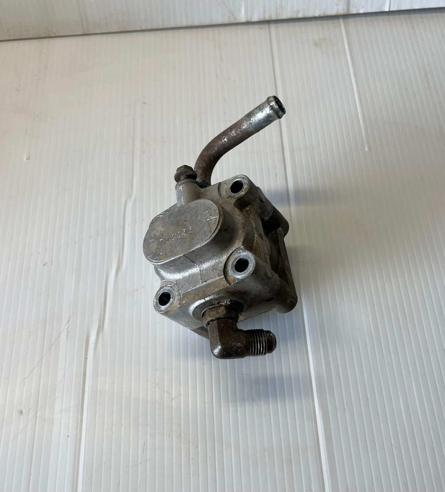 Kubota D902 Engine Hydraulic Pump Assy - Image 4