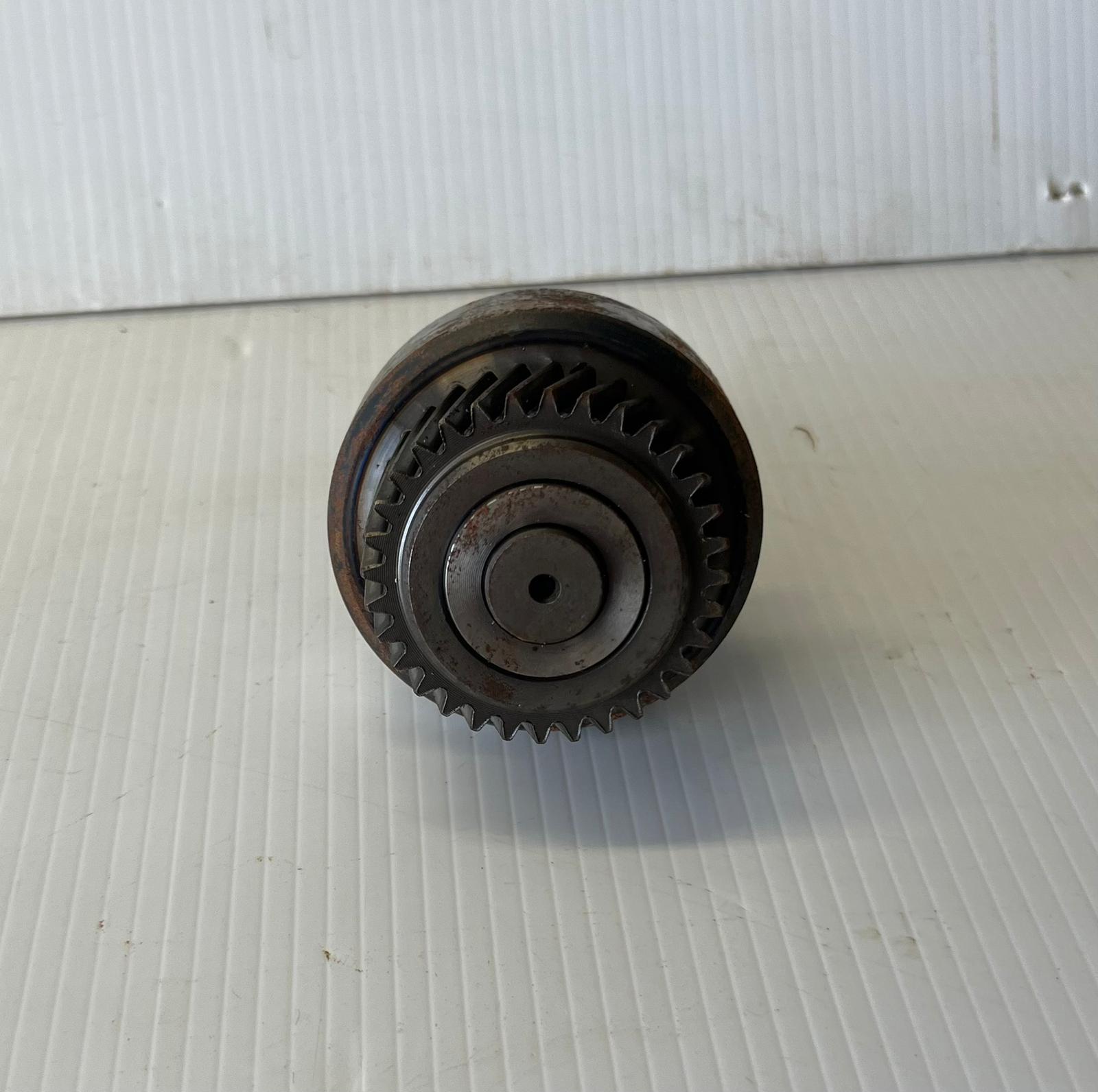 Kubota D1105 Governor Shaft Assy - Image 3