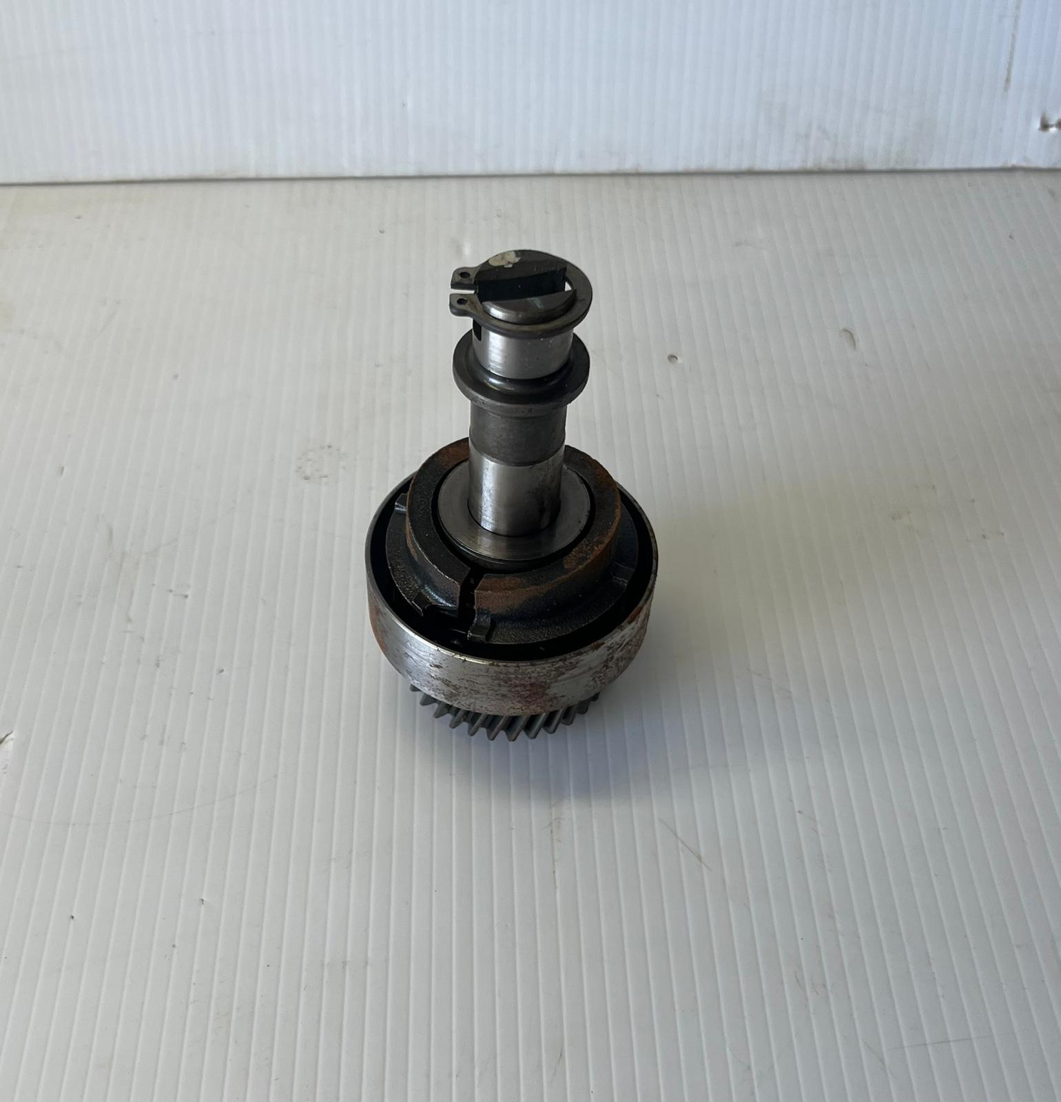 Kubota D1105 Governor Shaft Assy