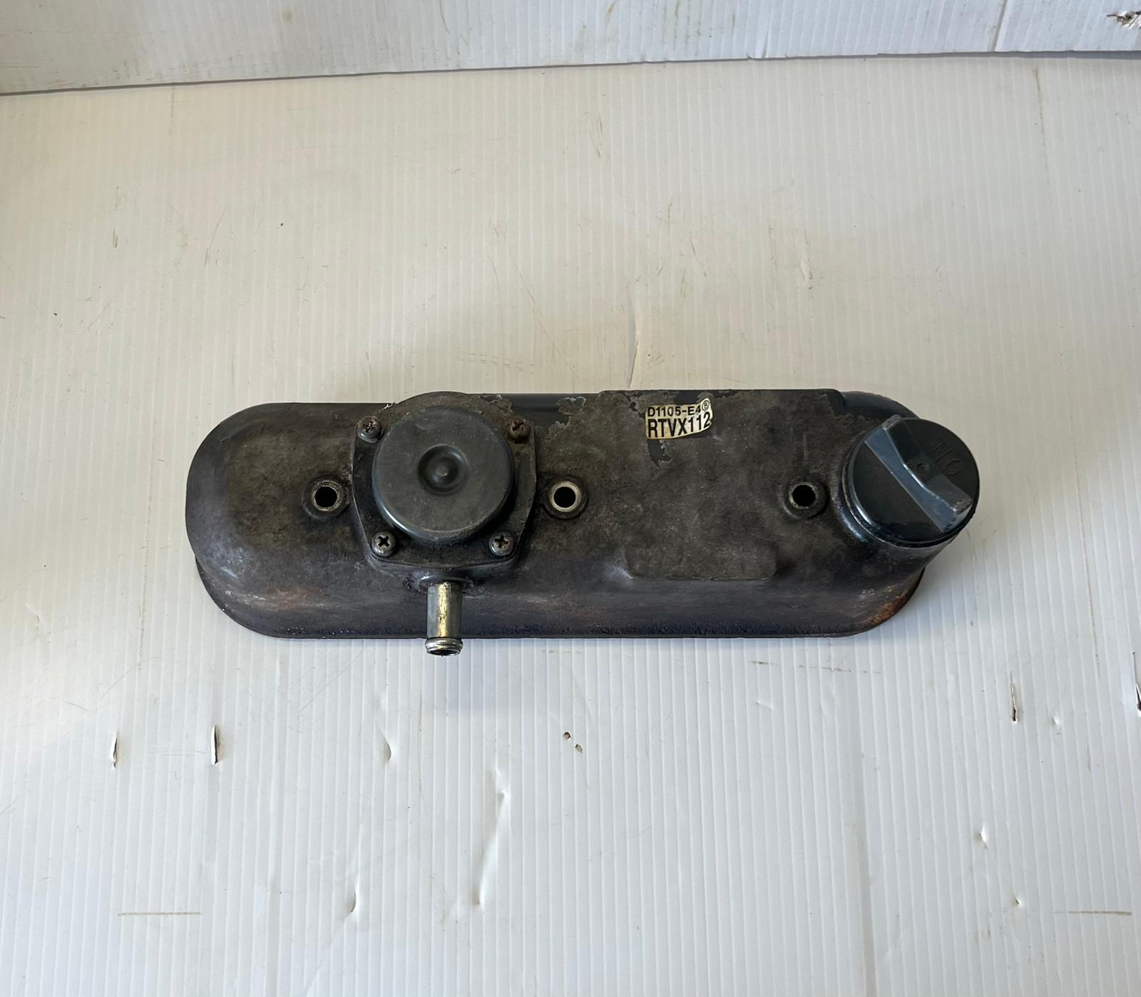 Kubota D1105 Engine Cylinder Head Cover Assy (Missing Gasket)
