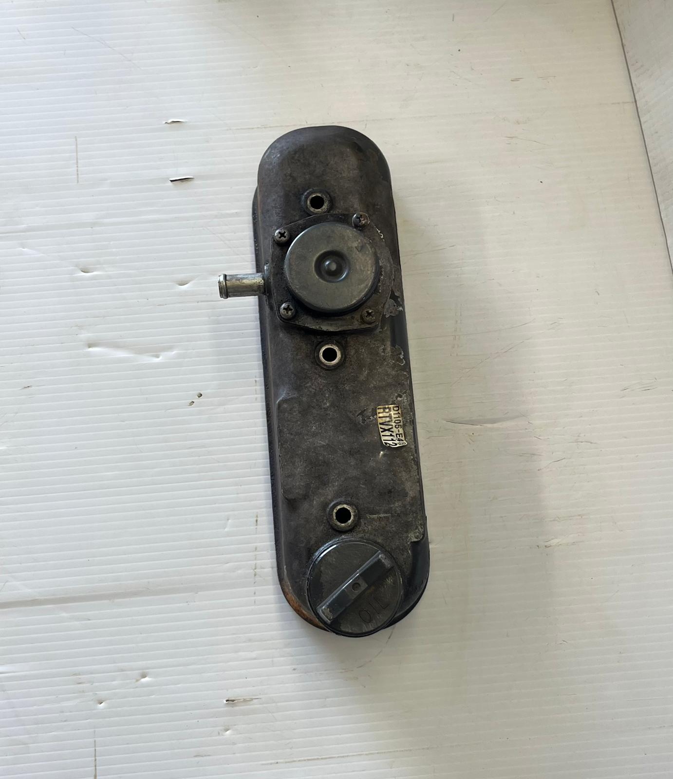 Kubota D1105 Engine Cylinder Head Cover Assy (Missing Gasket) - Image 2