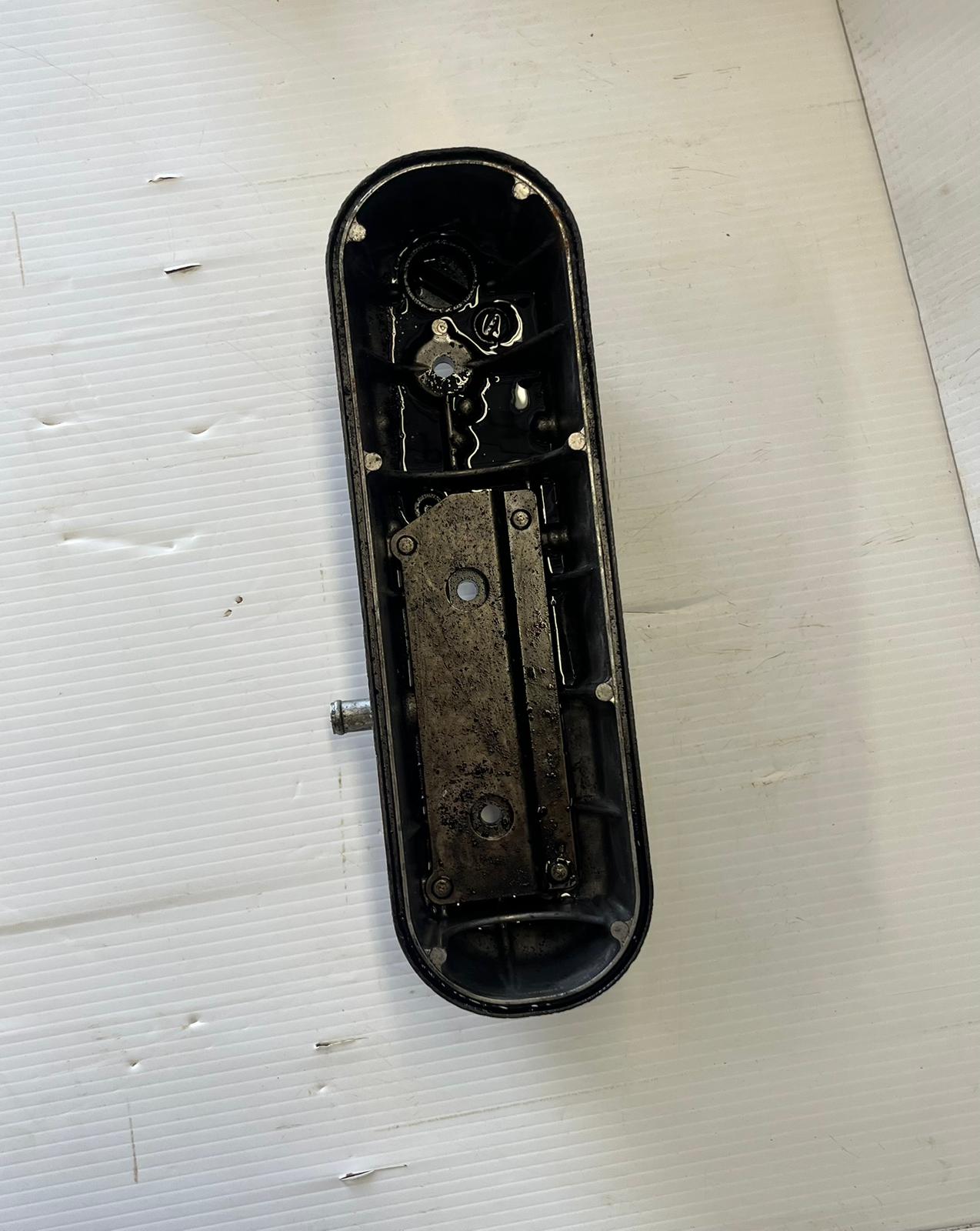 Kubota D1105 Engine Cylinder Head Cover Assy (Missing Gasket) - Image 3