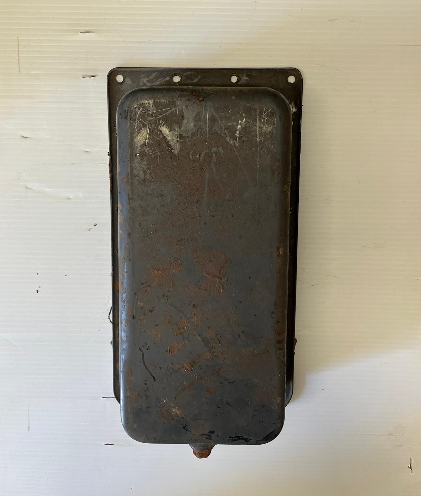 Kubota D902 Engine Oil Pan - Image 2