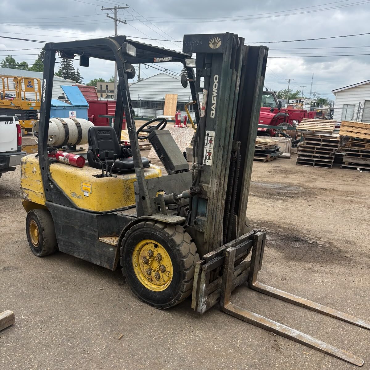 Daewoo G25E Forklift