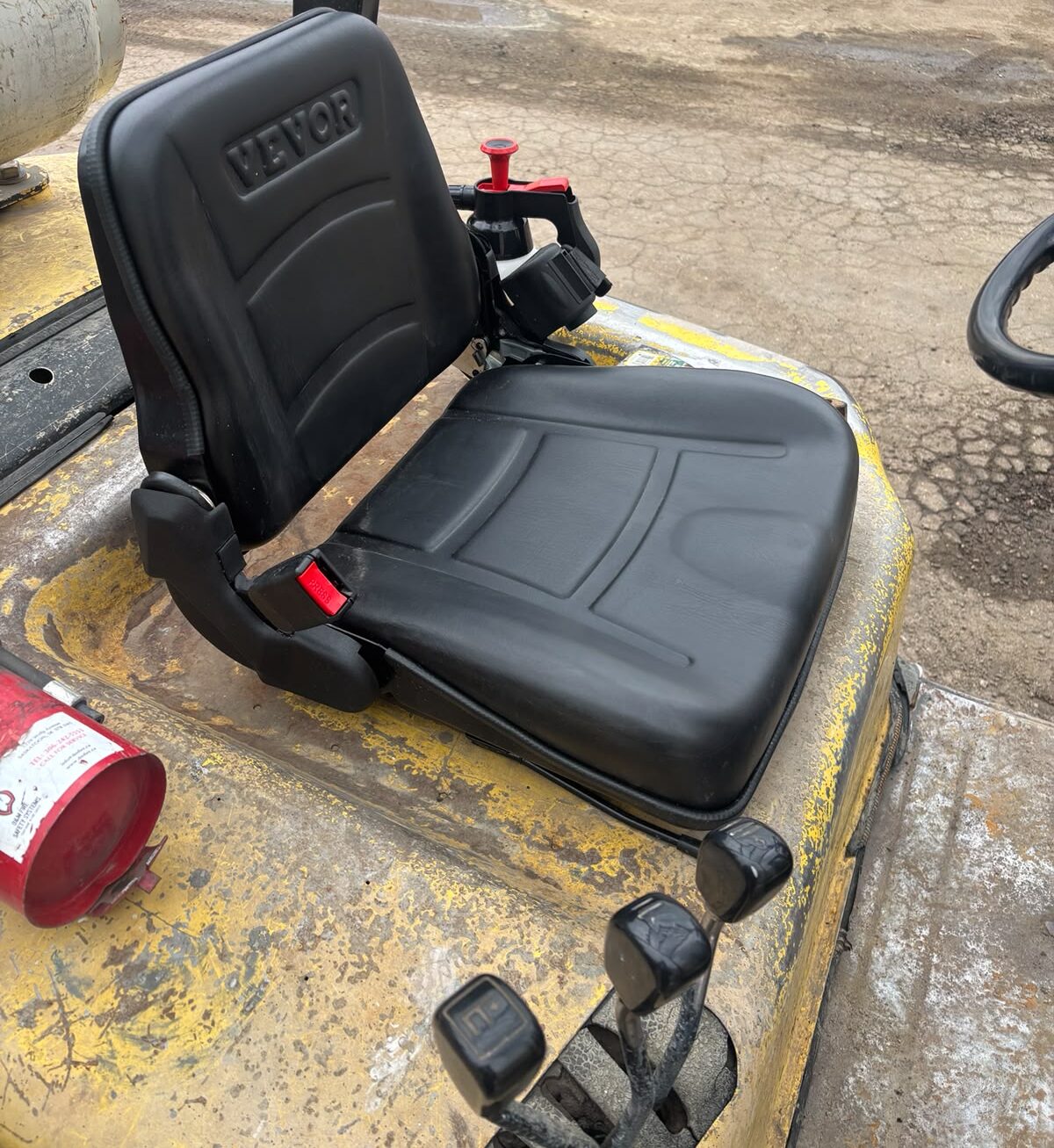 Daewoo G25E Forklift - Image 6