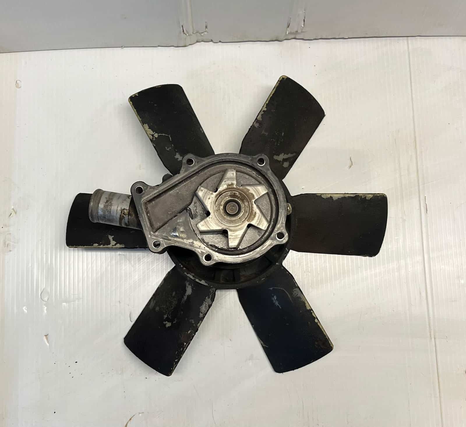 Kubota D1105 Water Pump Assy and Fan