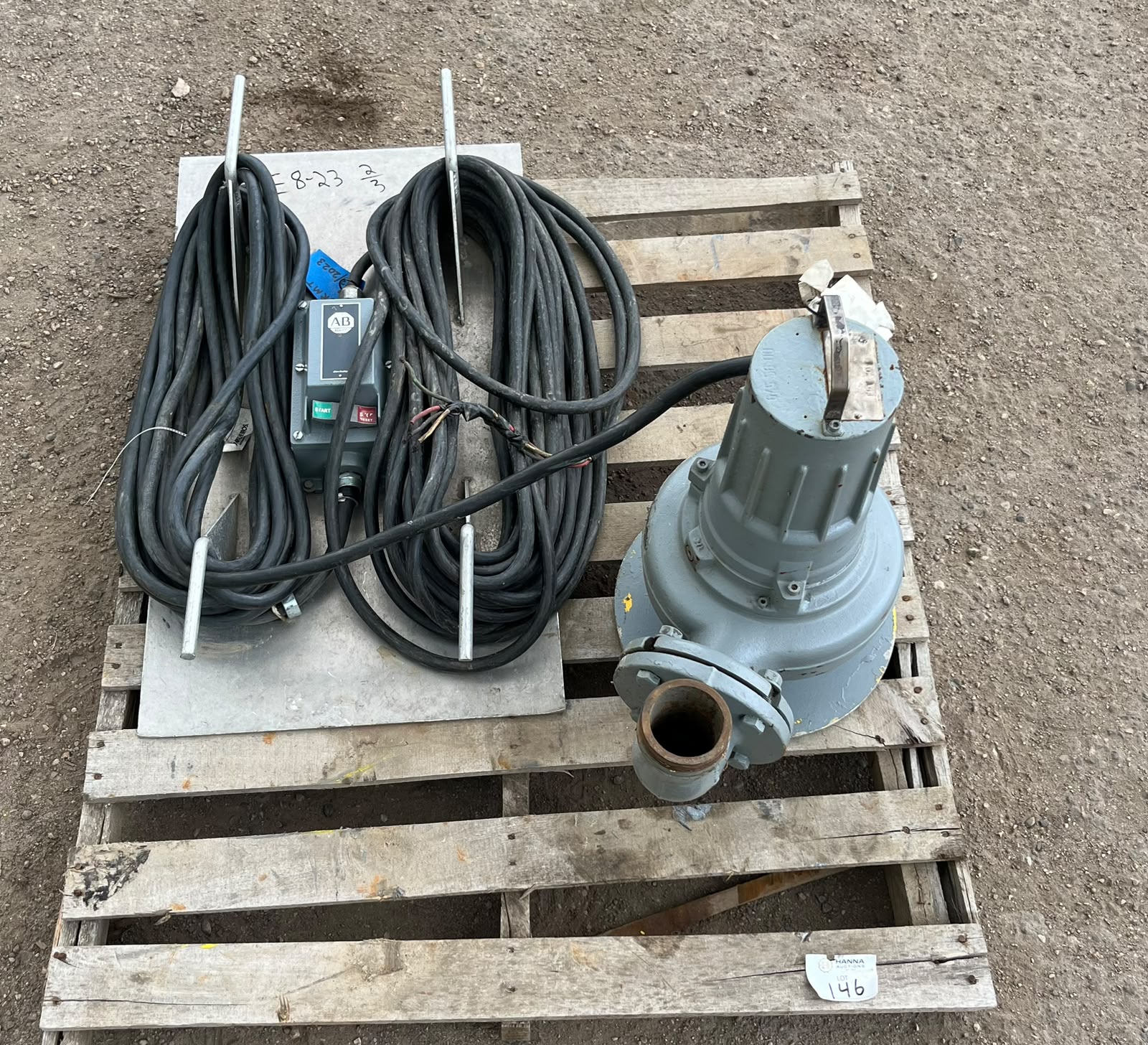 Flygt 3068 Submersible Pump w/ Starter - 2.75" Discharge, 3.2HP